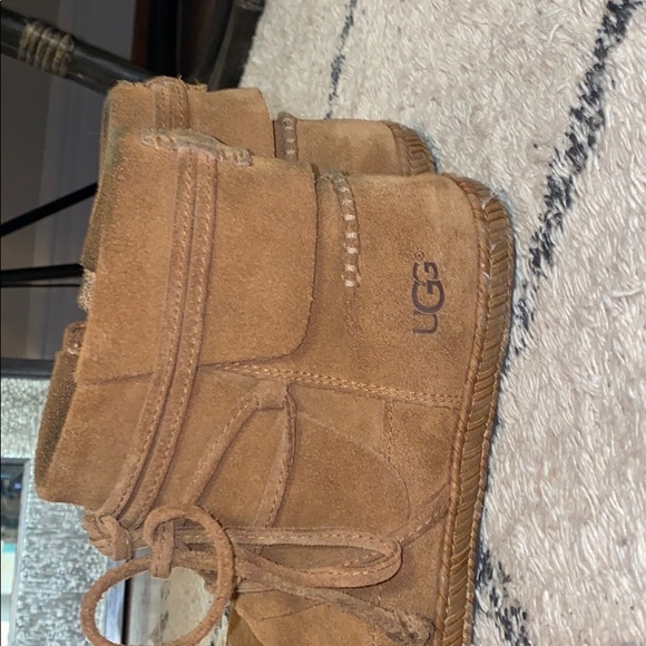 UGG - Picture 4 of 7